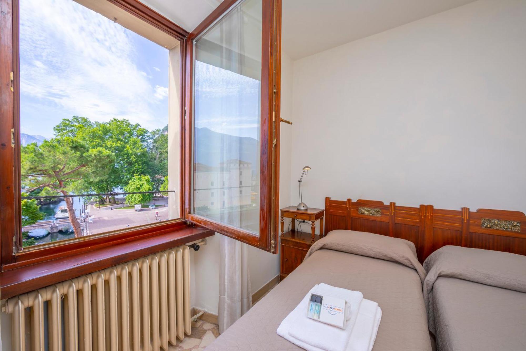 Residenza Rocca Del 3 *
